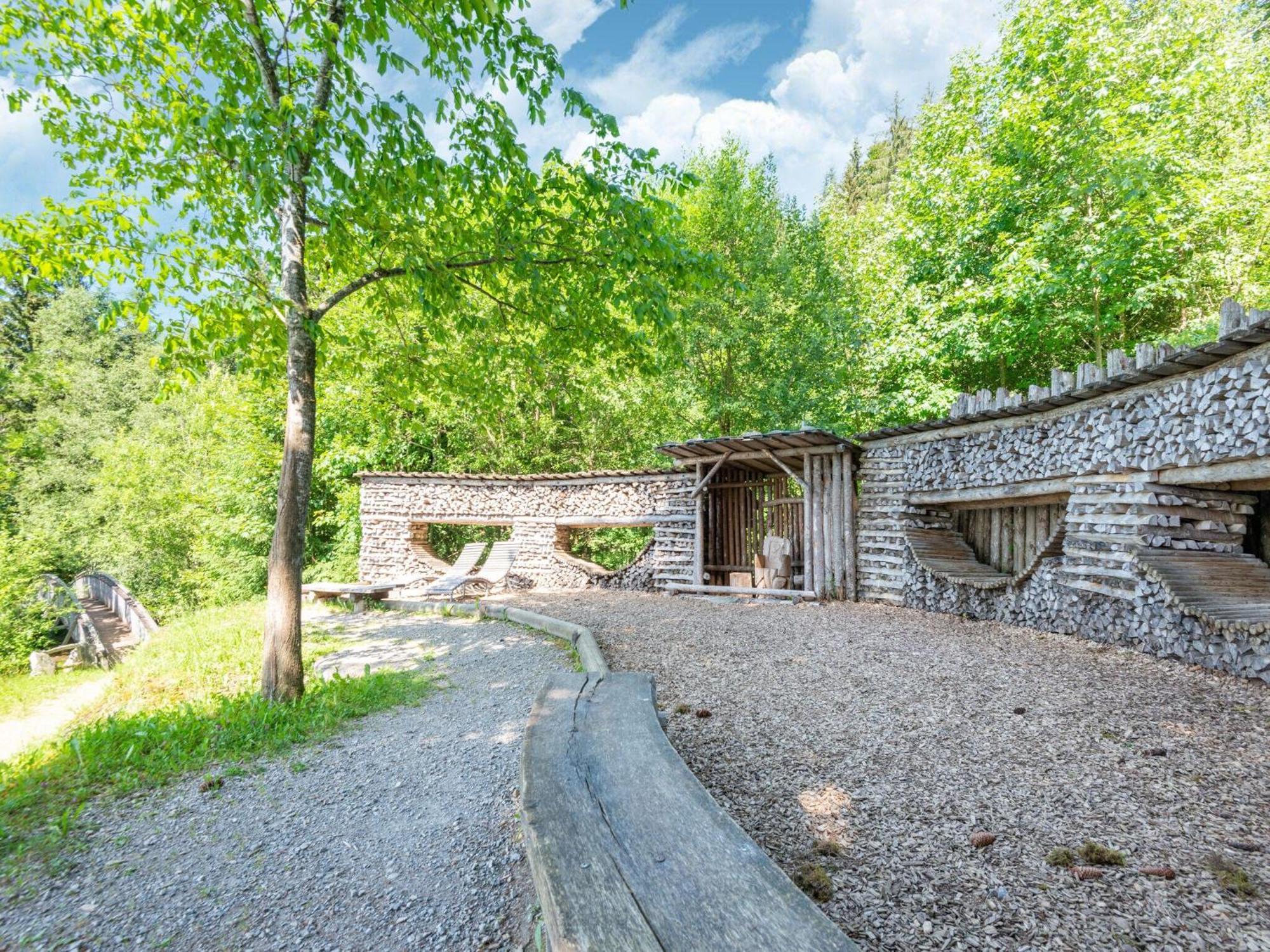 Property In Kirchbichl Eksteriør billede