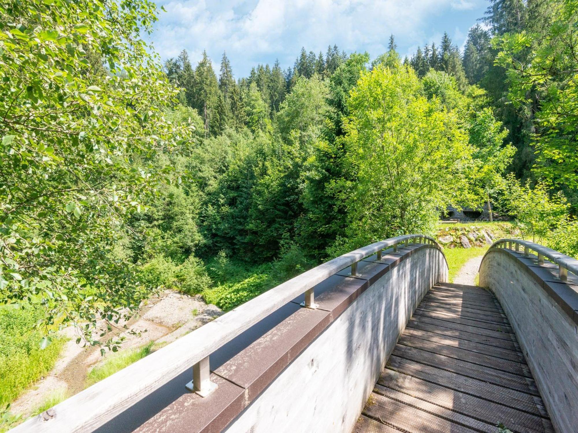 Property In Kirchbichl Eksteriør billede